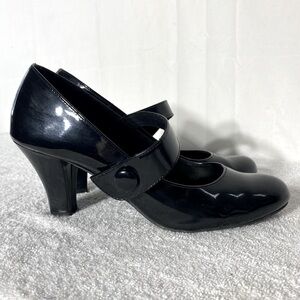 American Eagle Outfitters Black Patent Leather Chunky Heel Mary Janes 10